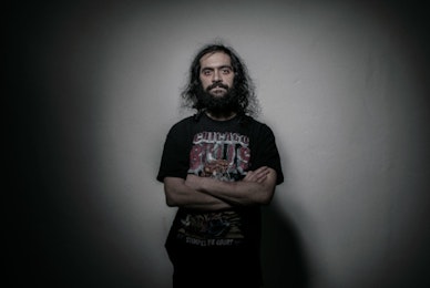 People I Know. Pablo Perra e i suoi giocattoli